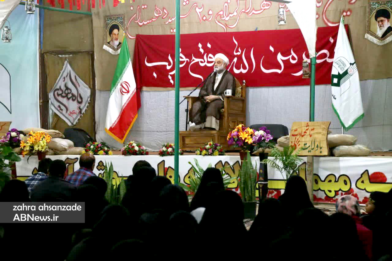 گزارش تصویری هفدهمین یادواره شهدای گمنام و 20 شهید حسین آباد کویر